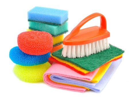 Bathroom descaling and sanitizing during move-out cleaning