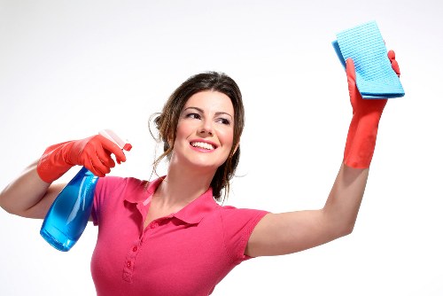 Deep cleaning details in a modern Holland Park property